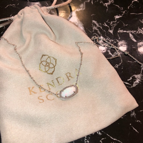[SOLD] NWOT Kendra Scott Elisa in Kyocera Opal - Picture 2 of 4